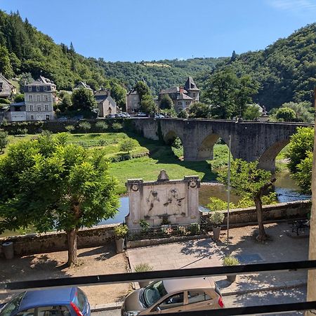 Chez Cornelia Bed and Breakfast Estaing  Εξωτερικό φωτογραφία