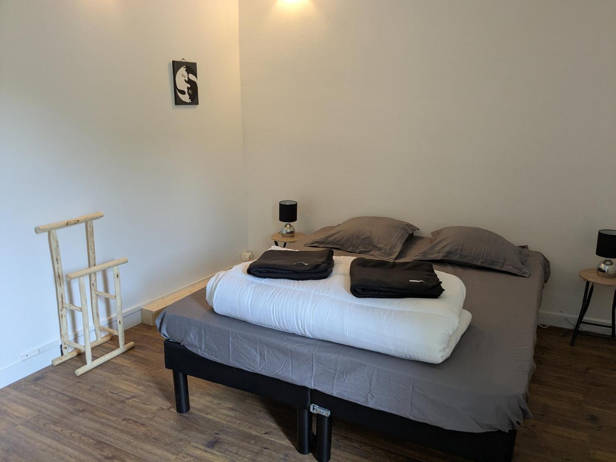 Chez Cornelia Bed and Breakfast Estaing  Εξωτερικό φωτογραφία