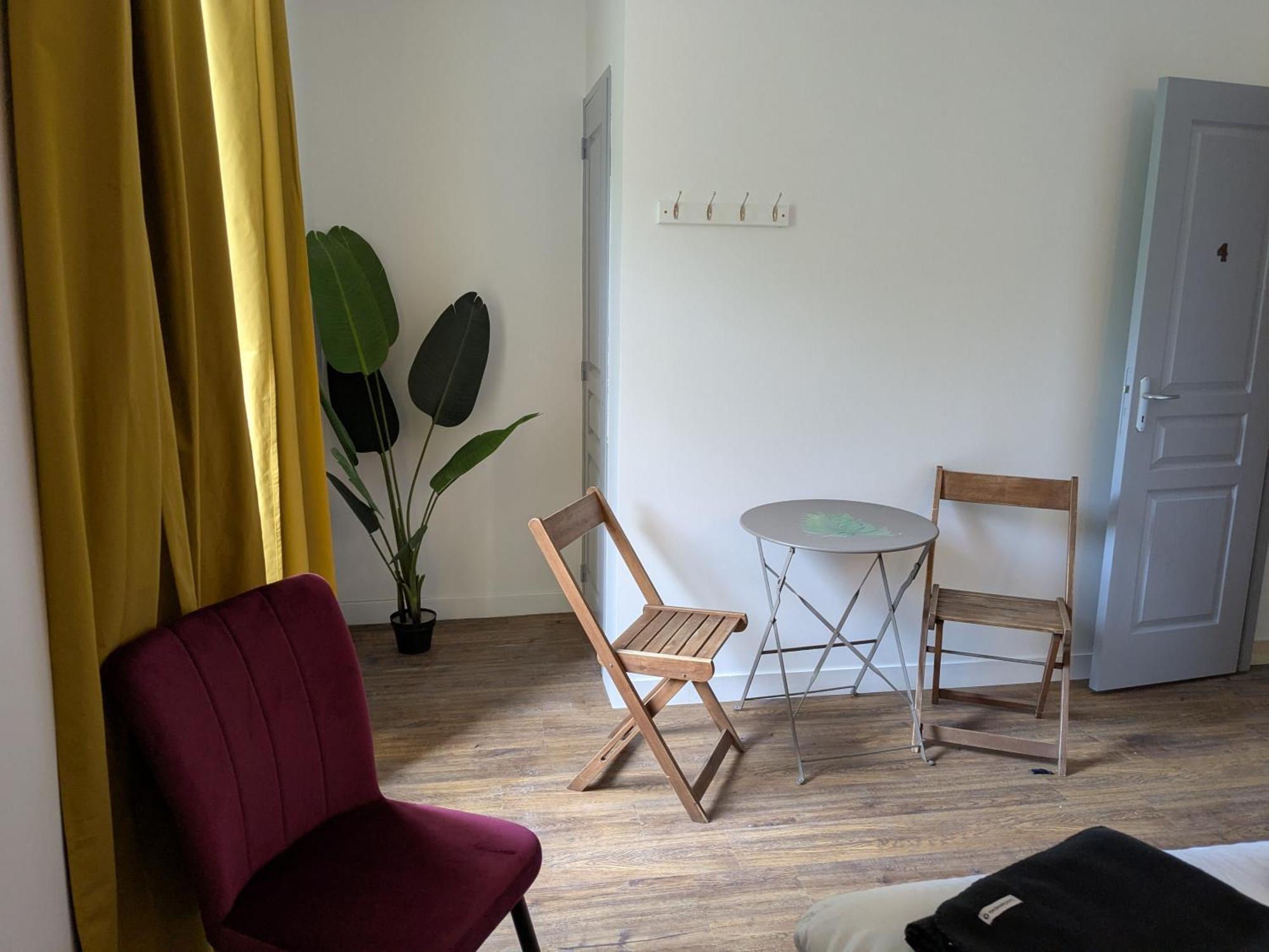 Chez Cornelia Bed and Breakfast Estaing  Εξωτερικό φωτογραφία